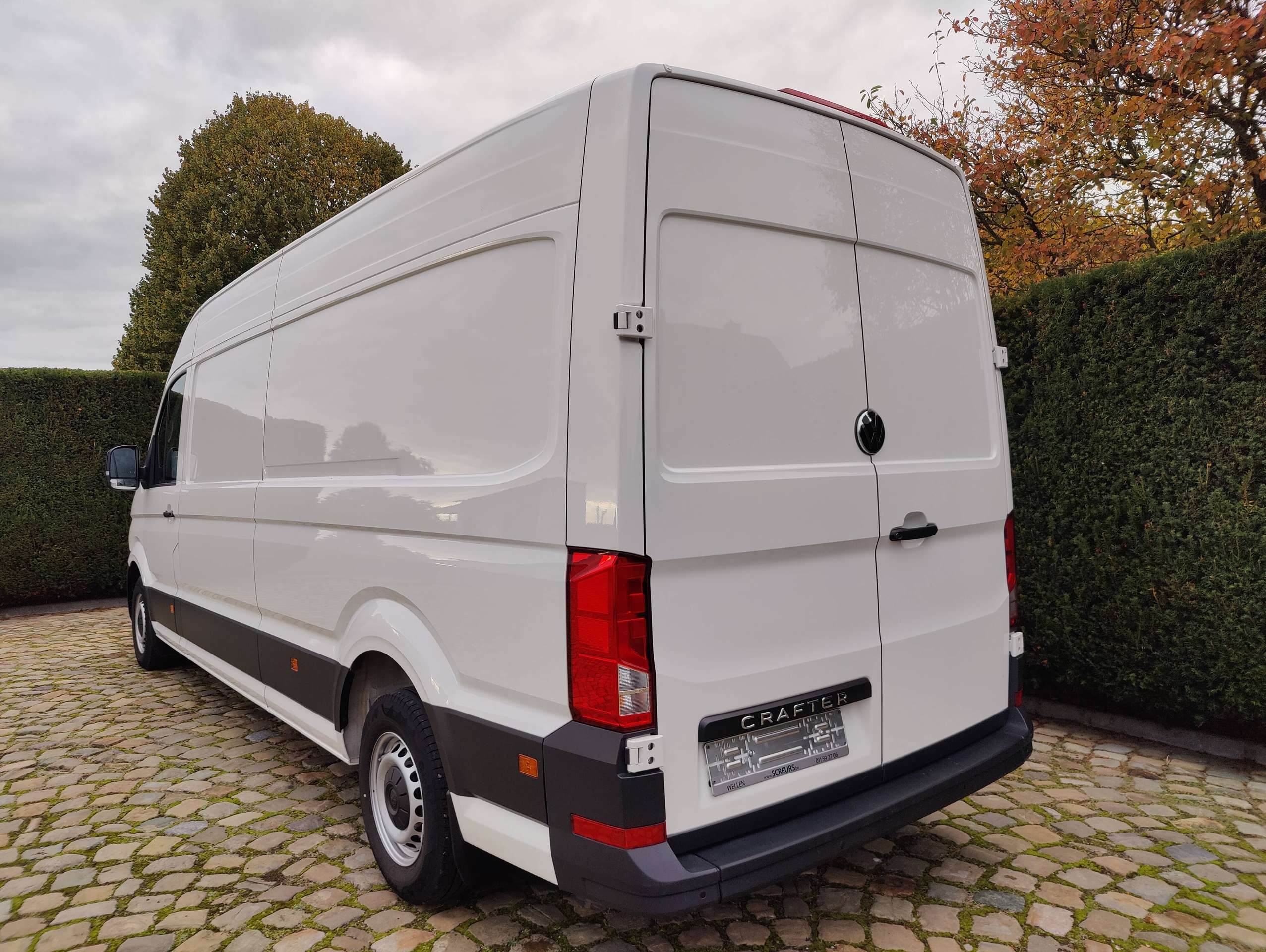 c09790ea-ab84-43cf-8bd3-311112a0303b5-volkswagen-crafter-crafter-2-0-cr-tdi-l4h3-euvi-e-20261020.jpg