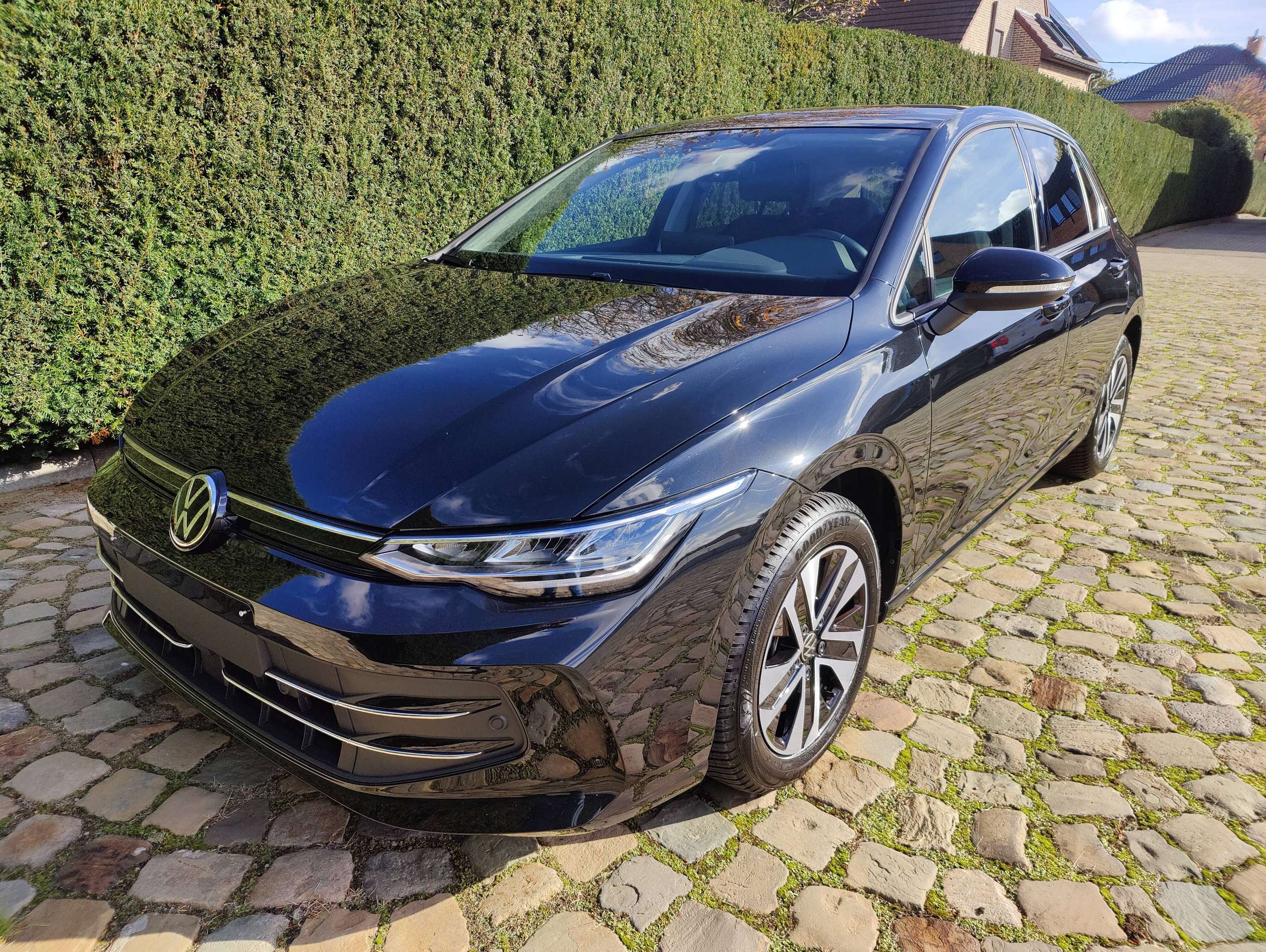 da356674-002c-469b-b9a5-8f1e44431ea03-volkswagen-golf-1-5-etsi-energy-20261029.jpg
